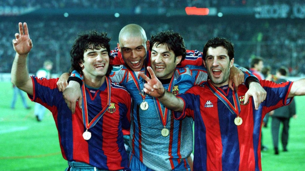 Figo Celebrating with Barcelona
